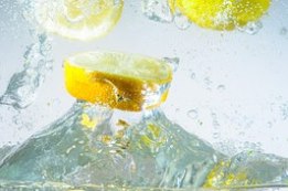 קטיף לימוני שביעית, סחיטתם והקפאתם