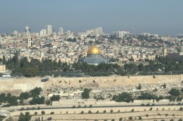 מגלות לגאולה