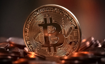 Is the Bitcoin (virtual currency) considered currency according to halacha?