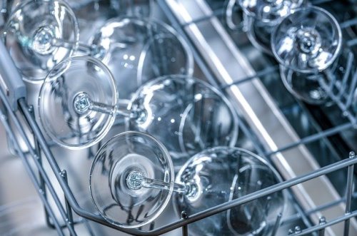 כלים שנמכרו לגוי בגלל הקורונה – ברכה על הטבלתם מחדש