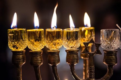 יוסף, חנוך וחג החנוכה